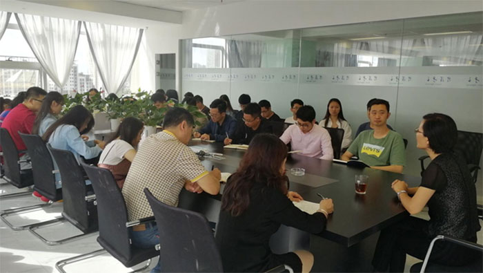 中威正信領(lǐng)導(dǎo)到云南分公司指導(dǎo)工作