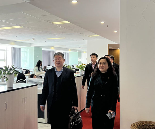 中評協、省評協領導到云南中聯公司調研紀實 中評協、省評協領導到云南中聯公司調研紀實